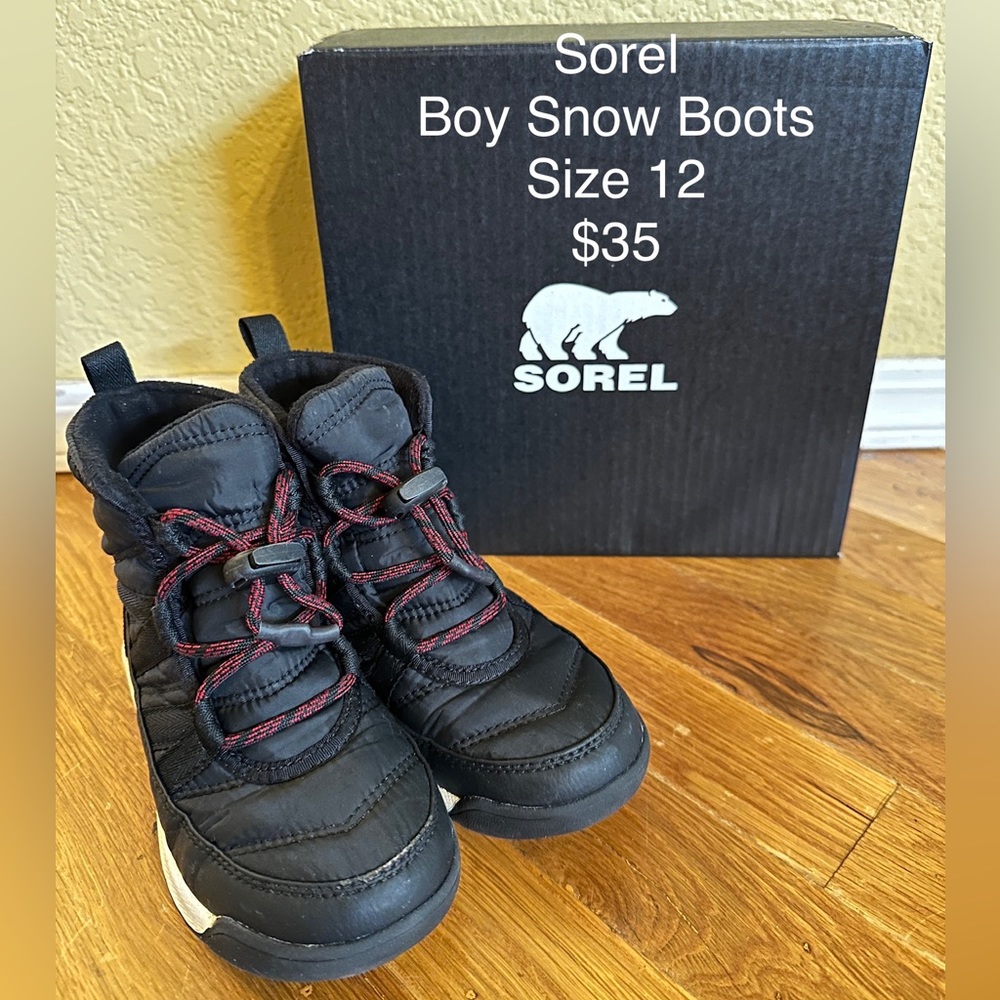 Sorel Whitney II Short Lace Boots